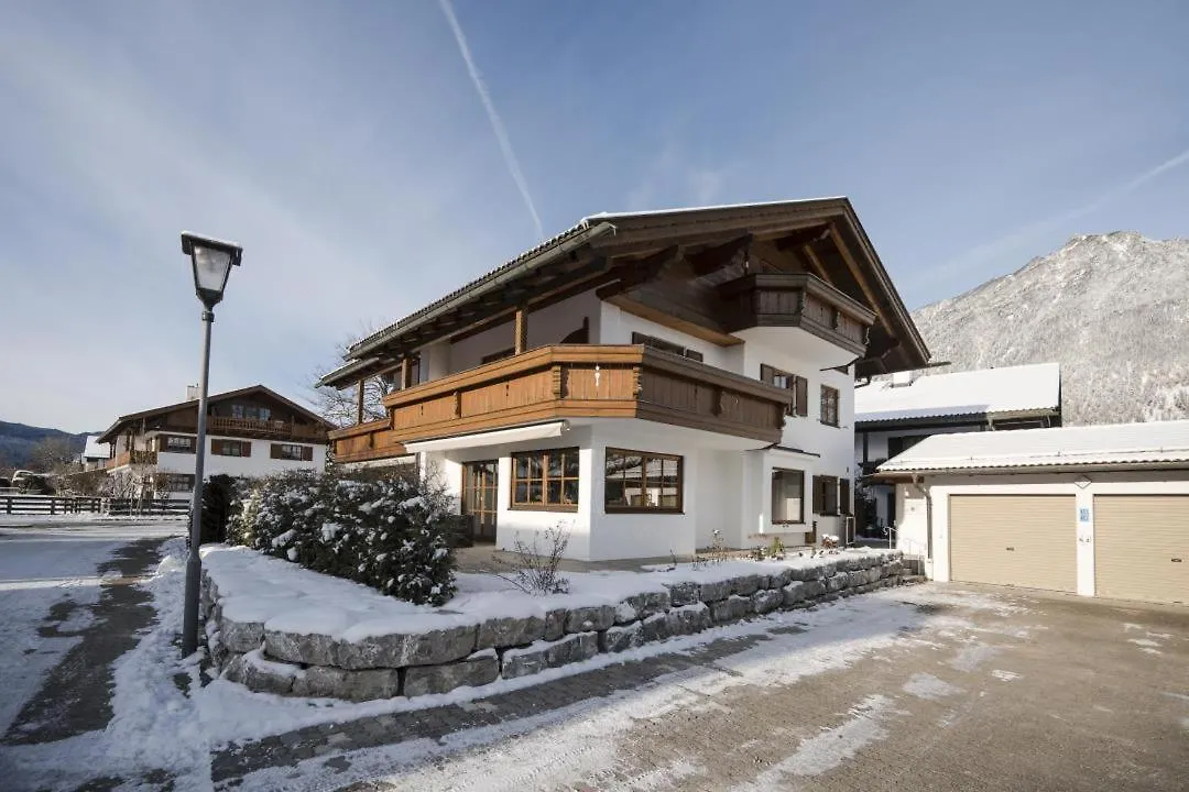 Ferienhaus Die 12 Mit 4 Schlafzimmern In Garmisch 0*, Garmisch-Partenkirchen