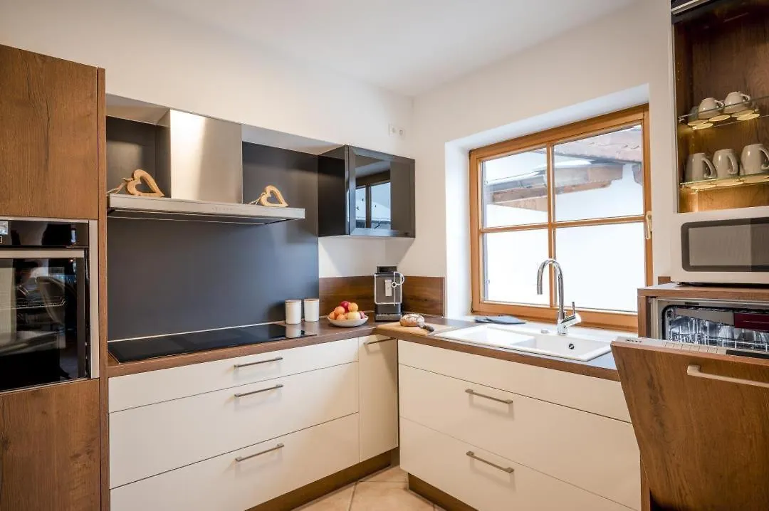 Ferienhaus Die 12 Mit 4 Schlafzimmern In Garmisch 0*, Garmisch-Partenkirchen Germany