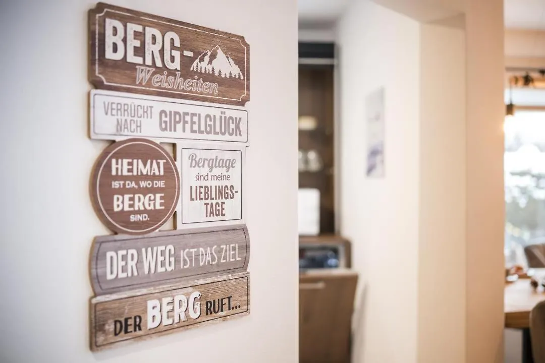 Ferienhaus Die 12 Mit 4 Schlafzimmern In Garmisch 0*, Garmisch-Partenkirchen Germany